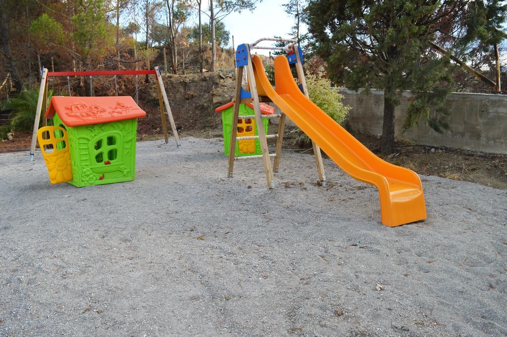 Agriturismo Pattina Villa Pettineo ภายนอก รูปภาพ