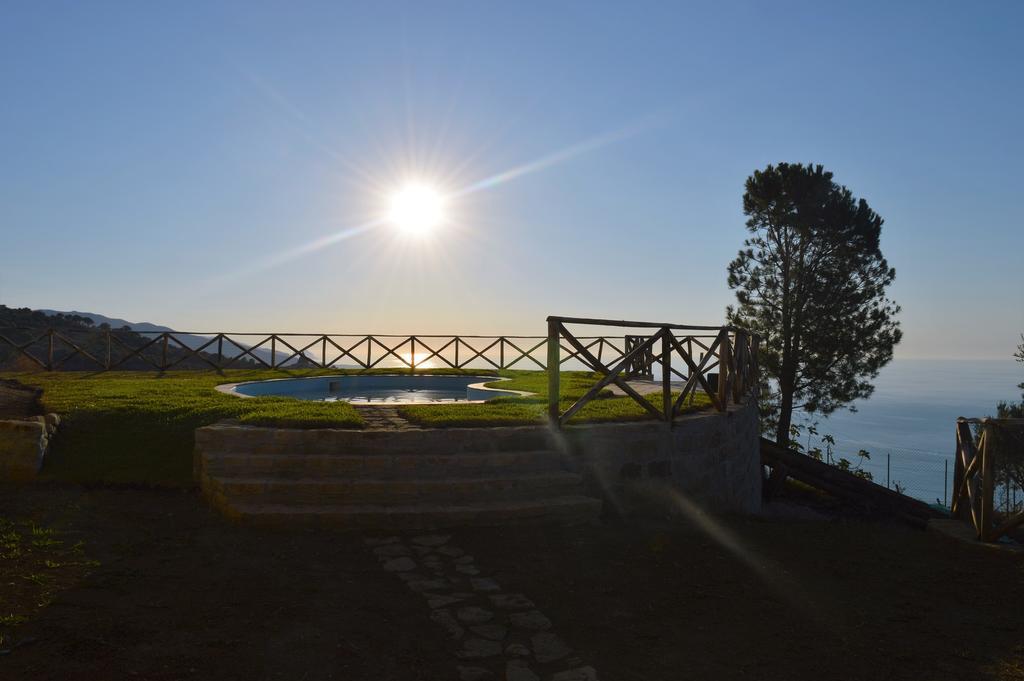Agriturismo Pattina Villa Pettineo ภายนอก รูปภาพ
